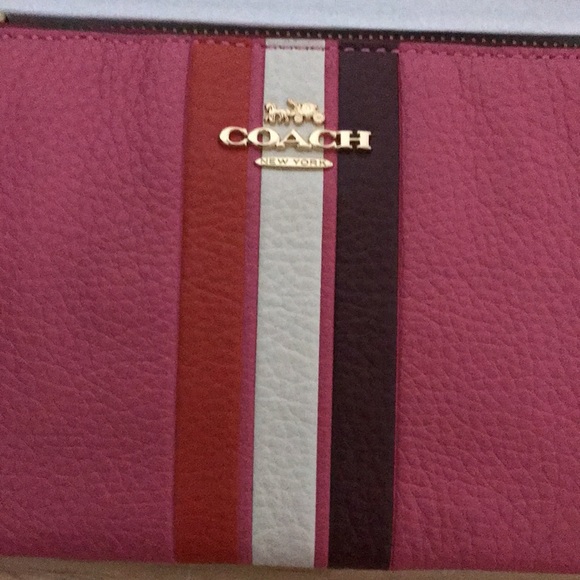 Coach Corner Zip Wristlet In Colorblock w/ Stripe - Picture 2 of 16